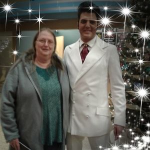 Meet your Posher, Rose